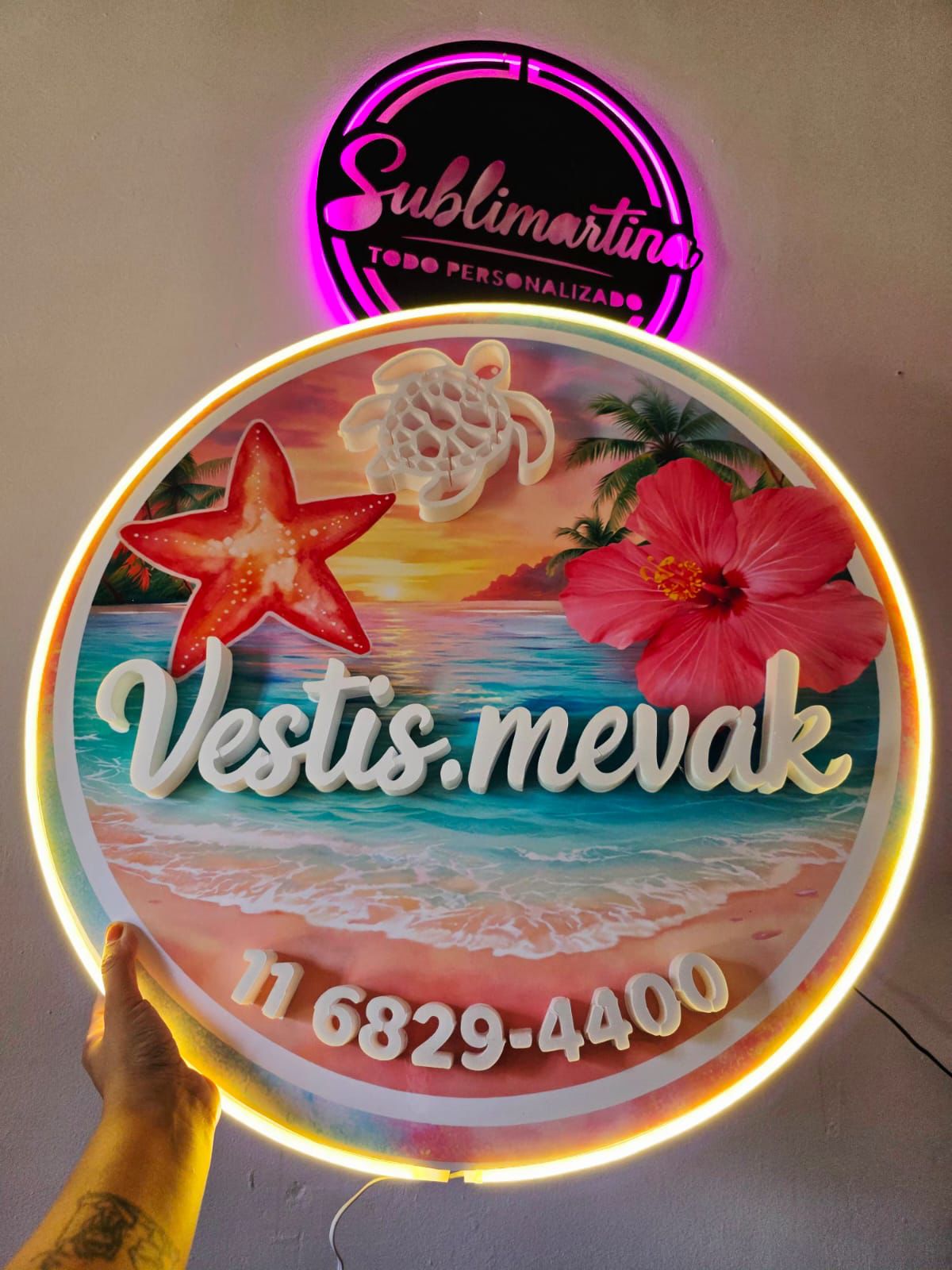 Logo con iluminación